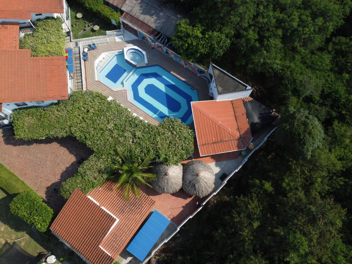 Villa Alejandra Girardot Bagian luar foto
