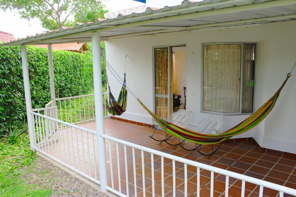 Villa Alejandra Girardot Bagian luar foto