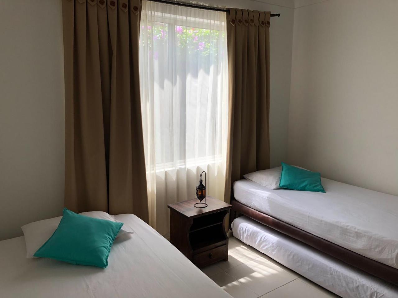 Villa Alejandra Girardot Bagian luar foto